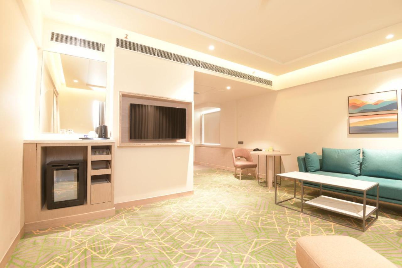 Holiday Inn Katra Vaishno Devi By Ihg Katra (Jammu and Kashmir) Exterior foto