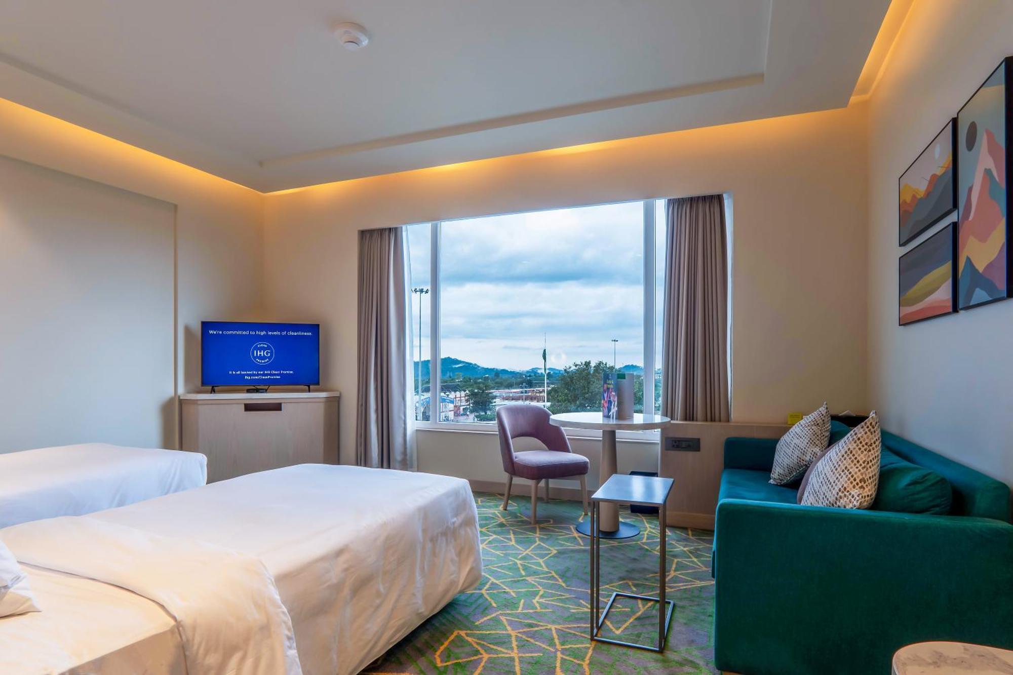Holiday Inn Katra Vaishno Devi By Ihg Katra (Jammu and Kashmir) Exterior foto