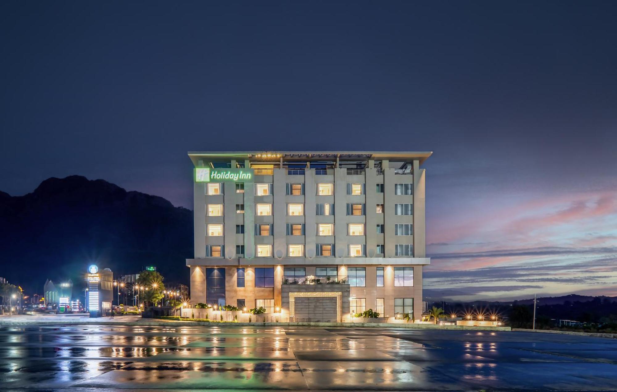 Holiday Inn Katra Vaishno Devi By Ihg Katra (Jammu and Kashmir) Exterior foto