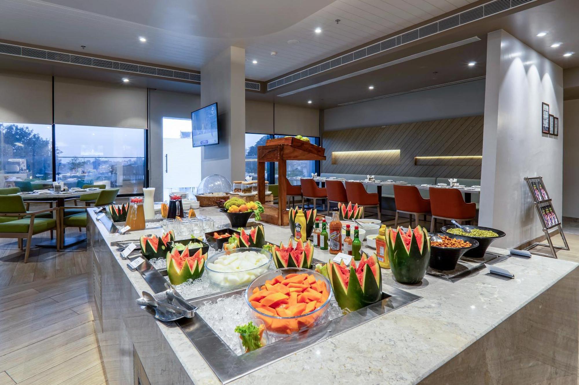 Holiday Inn Katra Vaishno Devi By Ihg Katra (Jammu and Kashmir) Exterior foto